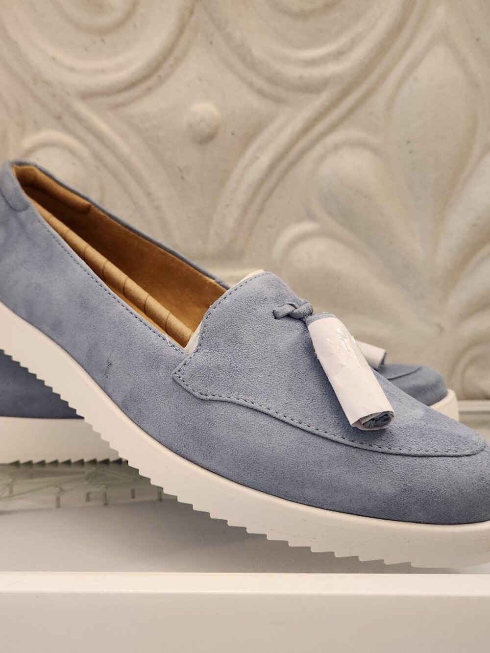 Naturalizer Rosalie Suede Tassel Loafers Women's. NWOT. Size: various